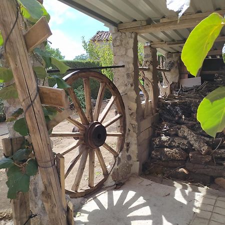 Casa Rural Mi Descanso Valdefuentes de Sangusín Exterior foto