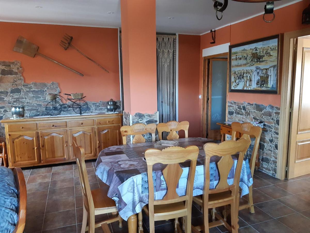 Casa Rural Mi Descanso Valdefuentes de Sangusín Exterior foto